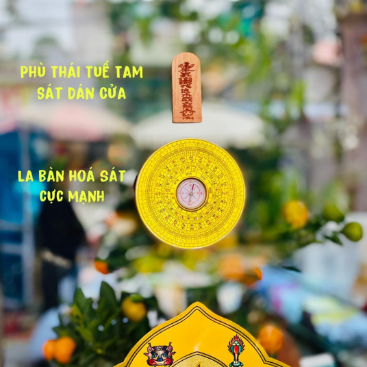 Phù Thái Tuế Tam Sát Dán Cửa
